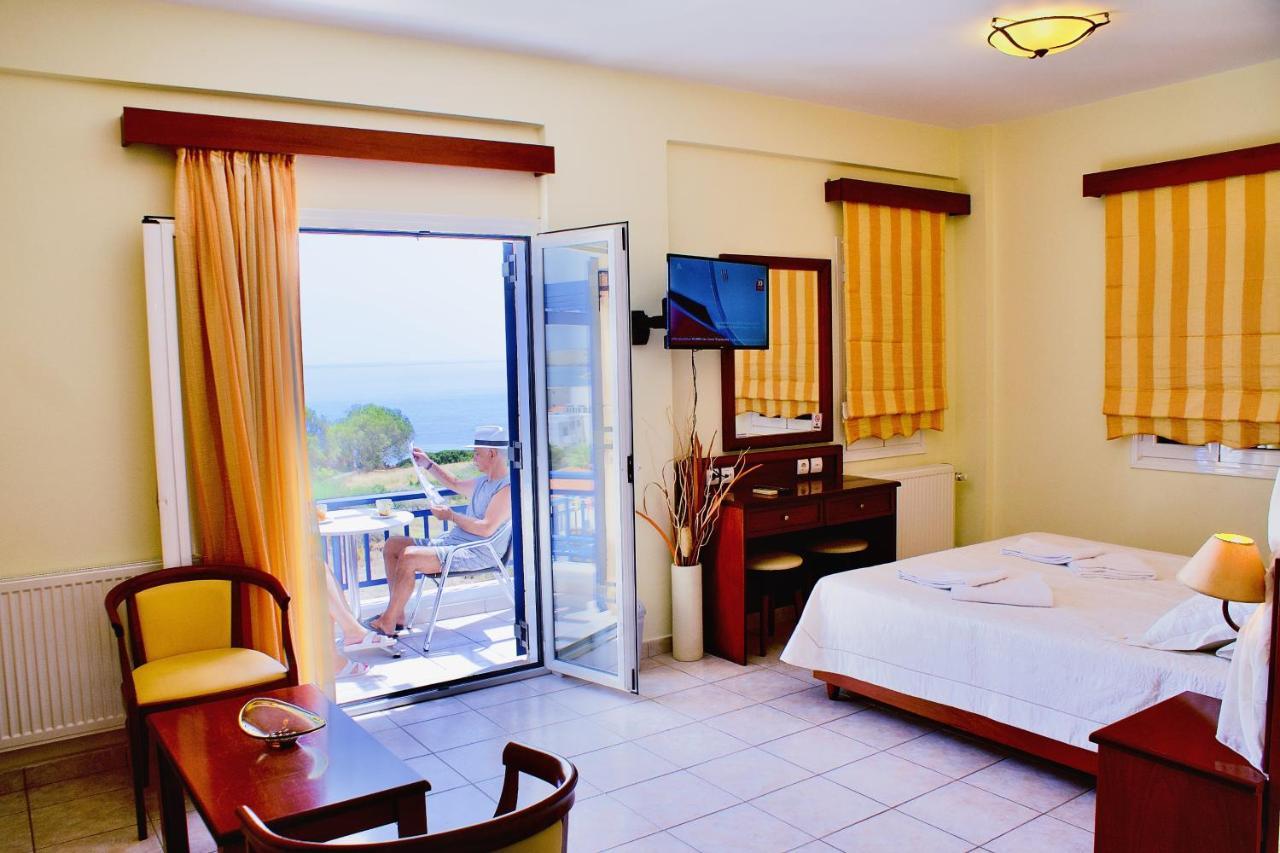 Venardos Hotel Agia Pelagia  Bagian luar foto