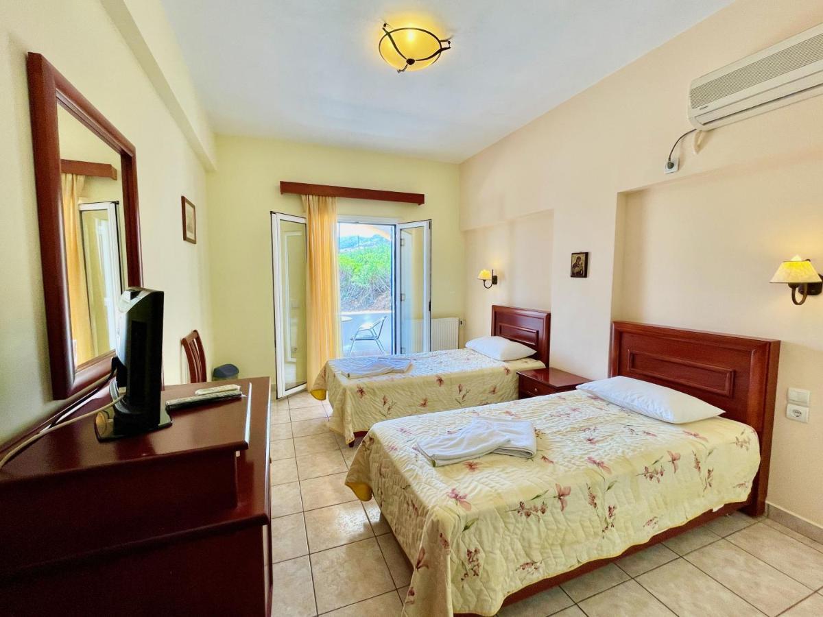 Venardos Hotel Agia Pelagia  Bagian luar foto
