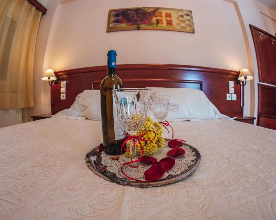 Venardos Hotel Agia Pelagia  Bagian luar foto