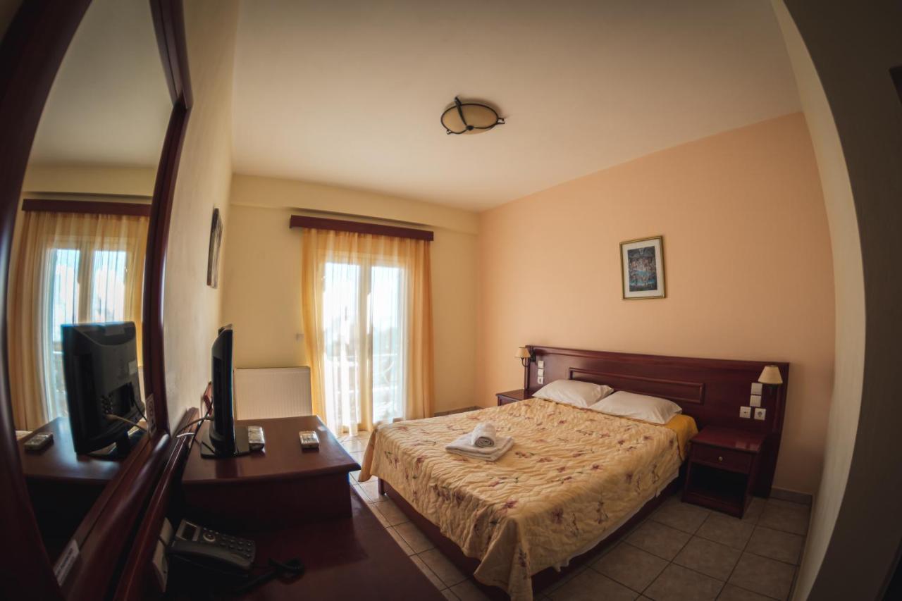 Venardos Hotel Agia Pelagia  Bagian luar foto