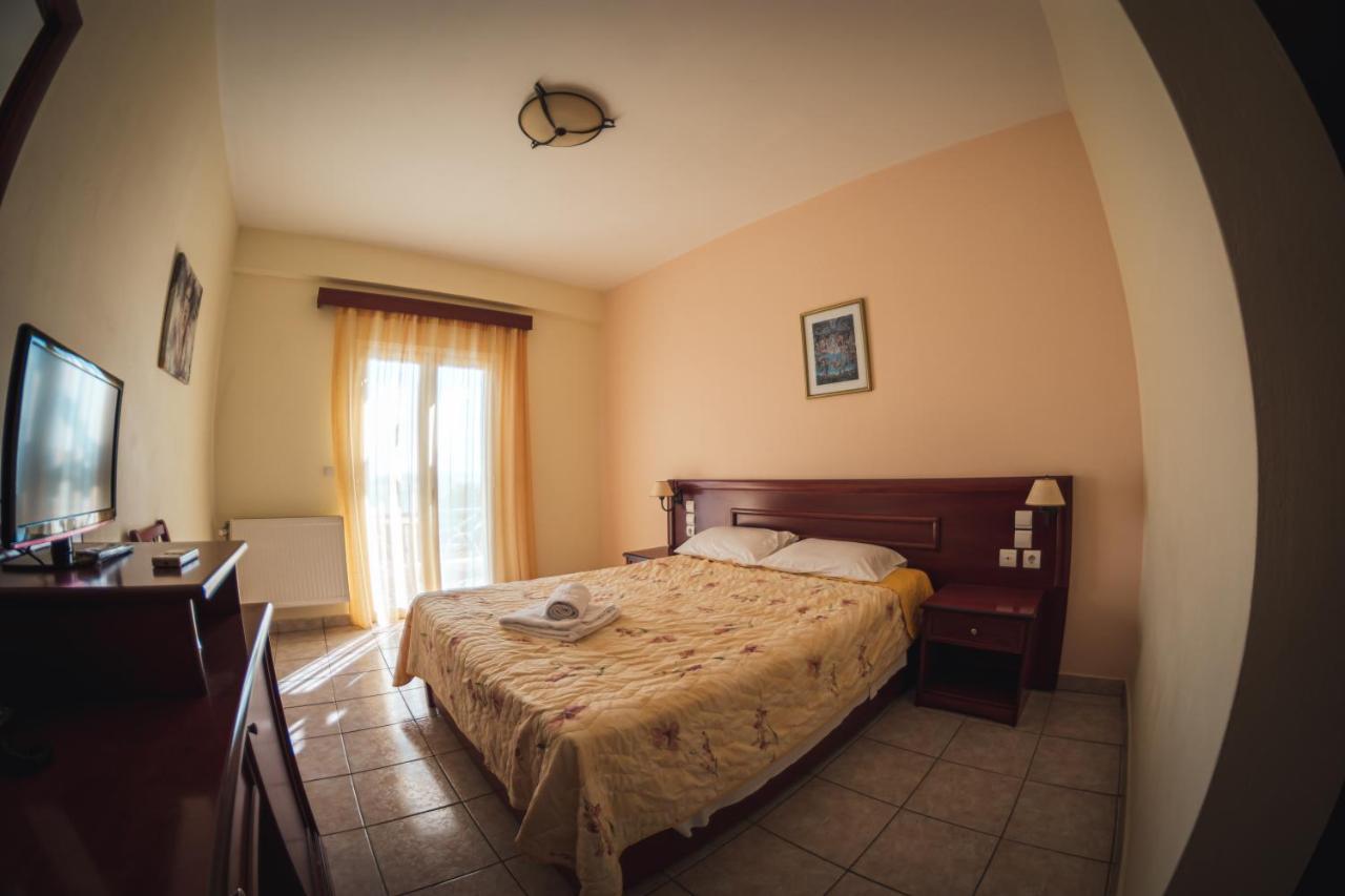 Venardos Hotel Agia Pelagia  Bagian luar foto