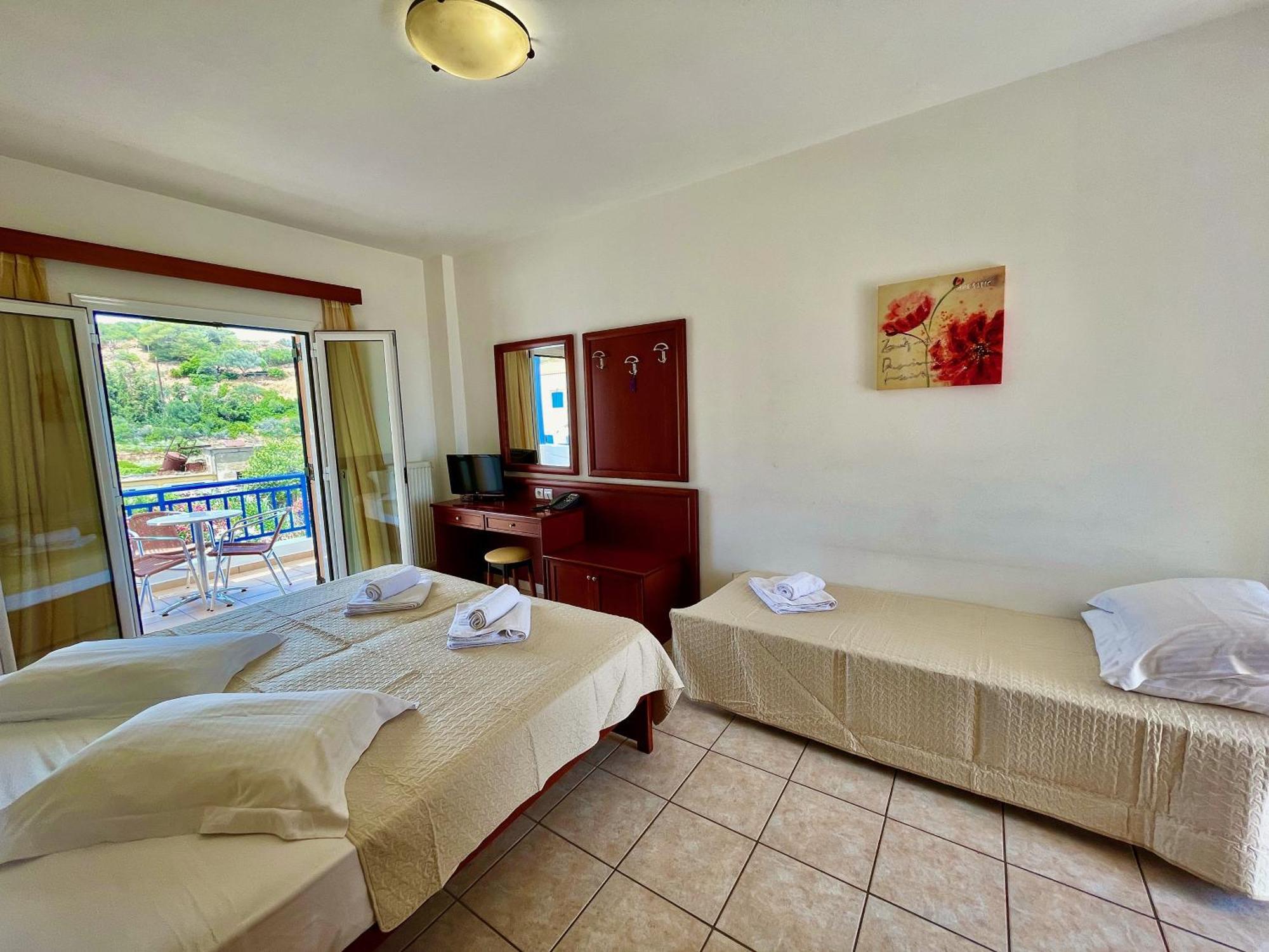 Venardos Hotel Agia Pelagia  Bagian luar foto